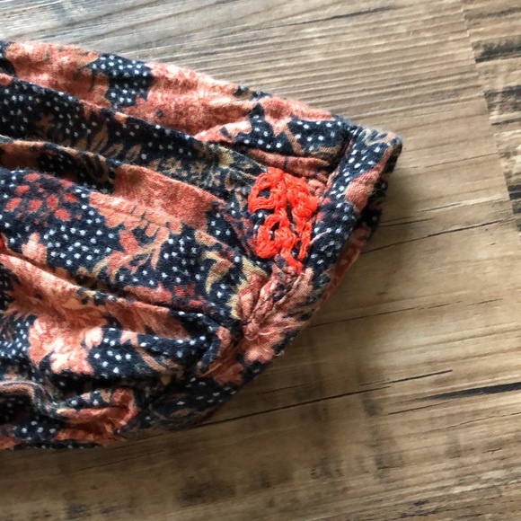 Zara Trafaluc Embroidered floral tunic - Picture 5 of 16